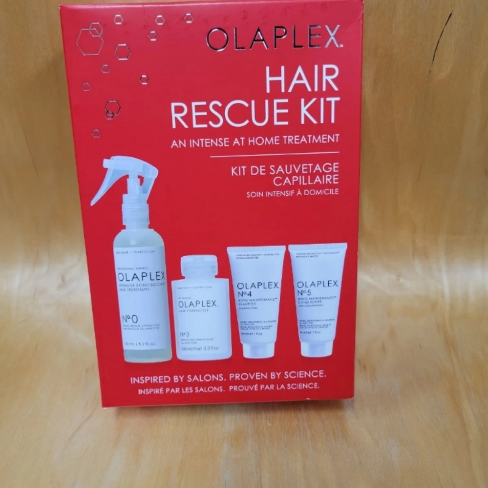 Olaplex Christmas kit - Picture 1 of 3